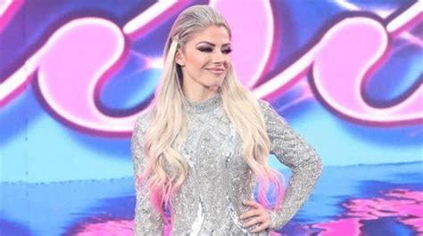 alexa bliss boobs|Watch: Alexa Bliss Explains the Rumors Surrounding Her Breast。